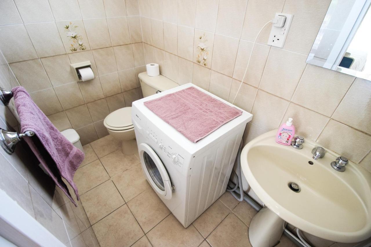 Moon-Light Studio Hotel Larnaca Luaran gambar