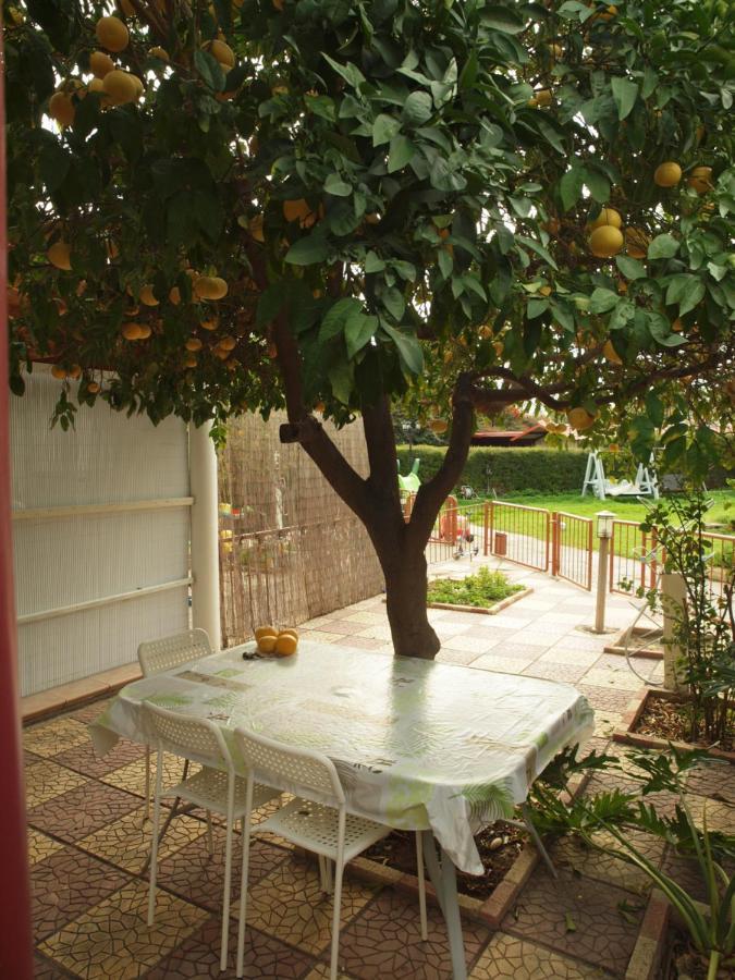 Moon-Light Studio Hotel Larnaca Luaran gambar